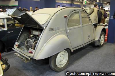 1961 Citroen 2 CV Sahara - 172 800 Euros